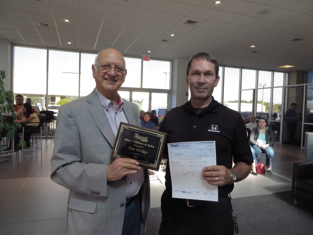 Employee Christmas Party 2016 159.JPG