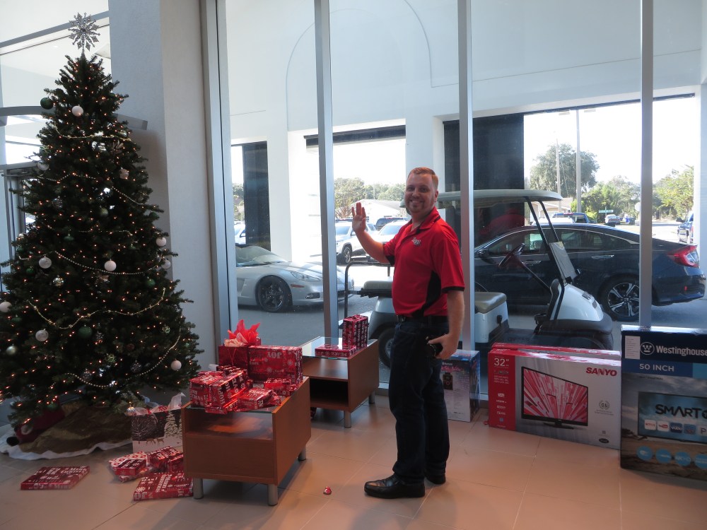 Employee Christmas Party 2016 197.JPG