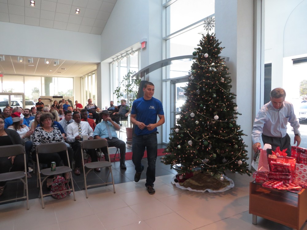 Employee Christmas Party 2016 206.JPG