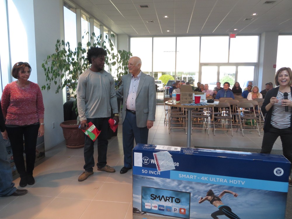 Employee Christmas Party 2016 223.JPG