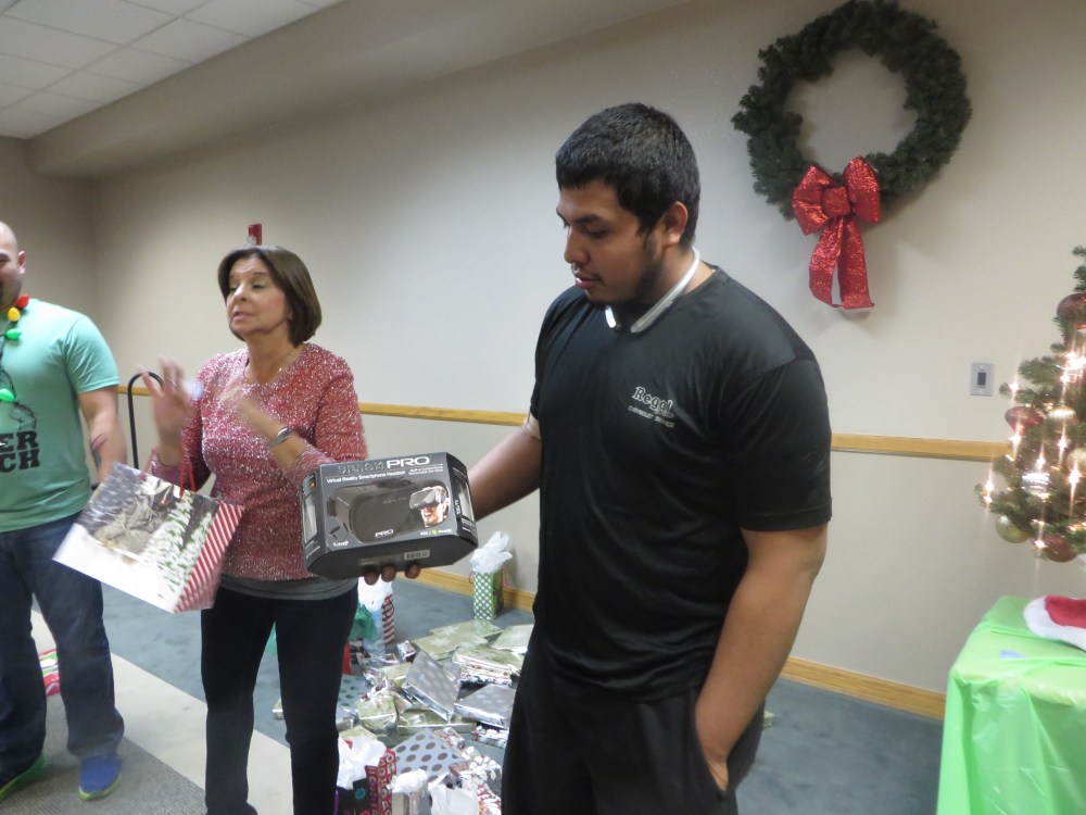 Employee Christmas Party 2016 333.JPG