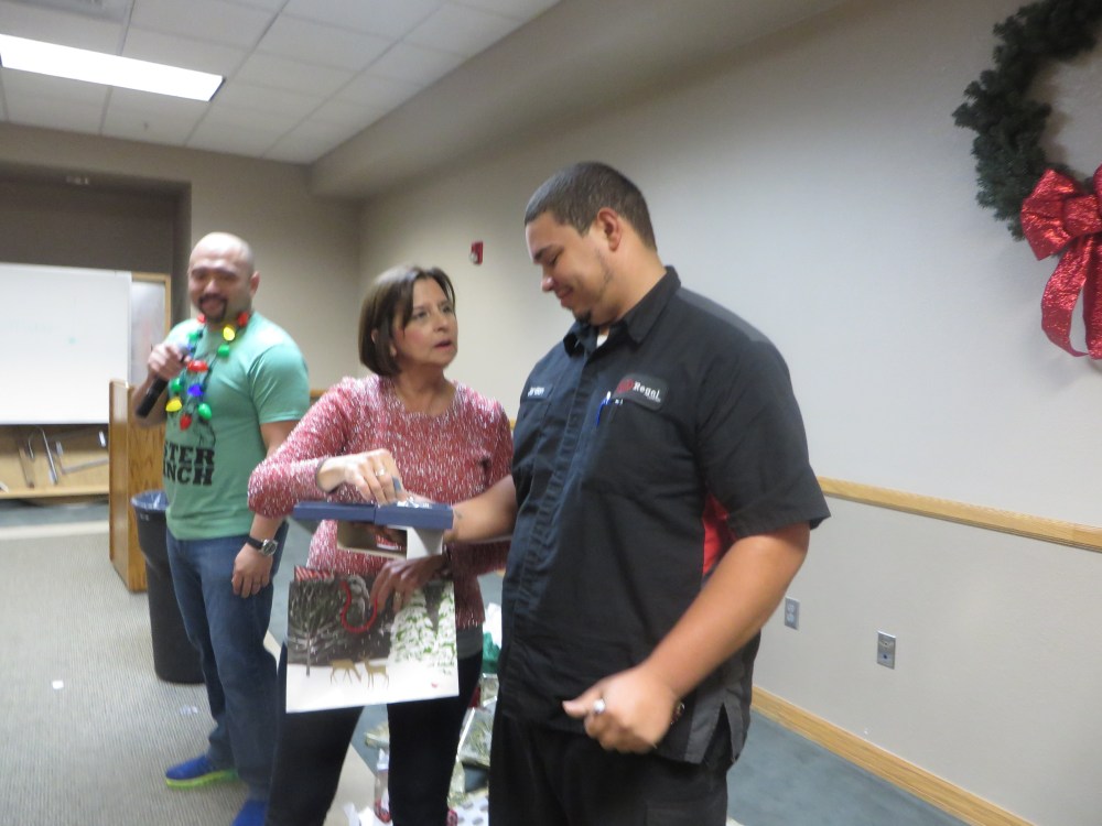 Employee Christmas Party 2016 351.JPG